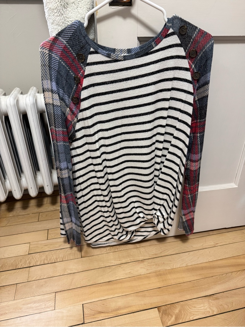 Maurice’s Long Sleeve Top